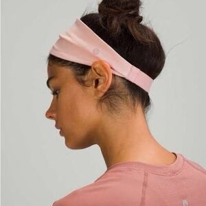 NWT Lululemon Fringe Fighter Headband